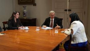 Kast instruye a ministras de Seguridad y Educación viajar a Calama tras crimen de inspectora