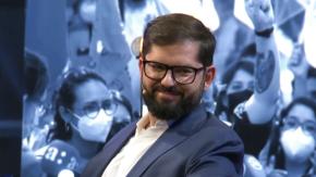 “Pensé que podía ser peor”: la reacción del presidente Boric a la comparación de su foto al entrar y salir de La Moneda 