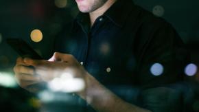 Jóvenes chilenos caen en la adicción a las apuestas online: un problema creciente