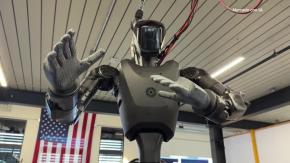 Startup de robots humanoides busca construir máquinas para uso militar