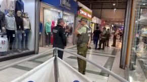 Asaltan con armas a joyería al interior de mall en Estación Central