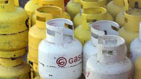 Medidas por alza de combustibles: Quiénes se verían beneficiados con un balón de gas