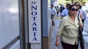 Entra en vigencia nueva Ley de Notarías: Deberán fijar precios y Sernac los fiscalizará