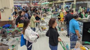 ¿Abren supermercados y malls? Así funcionará el comercio HOY sábado 4 de abril, feriado por Semana Santa