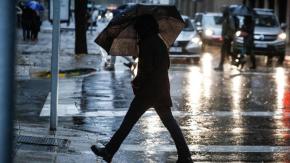 Pronostican precipitaciones para este viernes en Santiago: ¿A qué hora inician?
