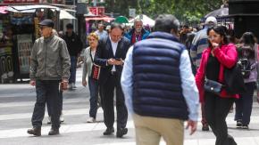 Tasa de desocupación nacional sube a 8,9% en enero-marzo de 2026 y en mujeres se dispara a 10%