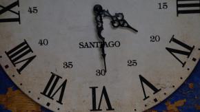 Cambio de hora: El huso horario que le corresponde a Chile y no se usa hace más de cien años