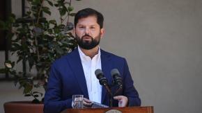 Por qué el expresidente Gabriel Boric tuvo que pedir permiso a la Cámara para salir de Chile