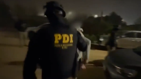 Robaron a Barticciotto, Antonella Ríos y se jactaban en redes: Detienen a grupo de menores por violentas encerronas en Santiago 