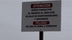 “Cuidado, acá roban”: vecinos de distintos puntos de Chile advierten con carteles ante aumento de la delincuencia