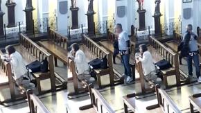 Captan robo al interior de iglesia de Concepción: Sujeto se llevó bolso de adulta mayor mientras rezaba