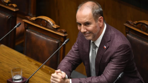 Los cambios que prepara De Grange para el reglamento de la Ley Uber