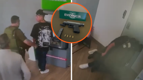 VIDEO | Así fue la detención de hombre en mall de Maipú: se frustró robo con arma de fuego