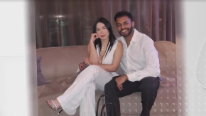 Madre de joven fallecida tras ser atropellada por carabineros ebrios llega a Chile para repatriar el cuerpo