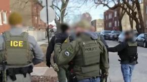 Así funciona la app SOS contra arrestos del ICE creada por chilena en EE.UU