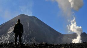 Mujer muere tras caer desde 600 metros durante senderismo en volcán Llaima