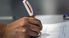 Aumentaron las exigencias: Este es el grupo de profesionales que no pueden emitir licencias médicas en Chile
