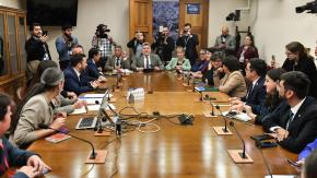 Fuego cruzado por Ley de Reconstrucción Nacional