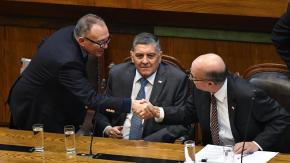 Ministro Alvarado descarta contradicción entre García y Quiroz por negociación de megarreforma 
