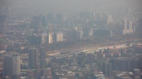 "Perjudicial para grupos sensibles": Santiago alcanza tercer lugar entre ciudades con peor calidad del aire en el mundo