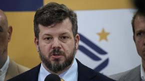 Kaiser arremete contra el gobierno tras muerte de Óscar Podlech y pide la renuncia del subsecretario de DD.HH