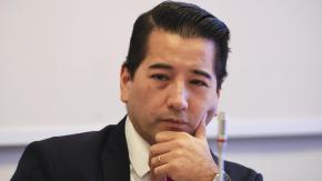 Olivares anuncia querella contra club que lo acusó de estar alcoholizado: "Es un centro de otros delitos que también vamos a investigar"