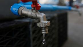 Masivo corte de agua en la región Metropolitana: los horarios en que se interrumpirá el servicio este viernes