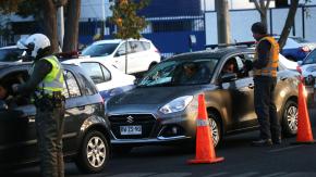 Restricción vehicular 2026: TODAS las patentes que NO pueden circular este viernes 15 de mayo