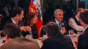 La participación de Pía Adriasola en reuniones políticas de Kast en Cerro Castillo y su agenda de Primera Dama