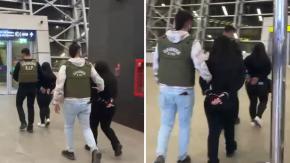 Detienen a dos mujeres en Aeropuerto de Santiago: iban a viajar a España con pasajes comprados con estafa bancaria