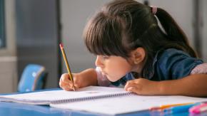 Iglesia de Santiago lanza concurso para diseñar espacios de estudio para niños en condiciones de hacinamiento