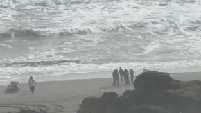Dos pescadores mueren tras volcamiento de bote en Vichuquén: intenso operativo para dar con un desaparecido