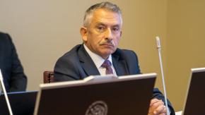 Diputado que acusó 'agresiones' de Poduje pide a Kast 'hacer cambio de vehículos': "Hay ministros que están quemando aceite hace rato"