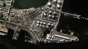 Ucrania ataca terminal petrolera de Rusia
