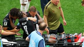 VIDEO | La escalofriante lesión que asustó al Mundial: Jugador sufrió fractura y sus compañeros rompieron en llanto