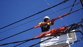 Enel anuncia corte programado de luz para este domingo en dos comunas de la RM