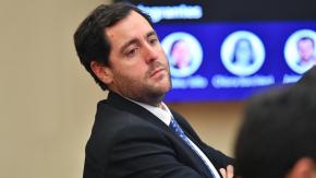 Kunstmann recibe críticas transversales por dichos tras viajar al Caribe en semana distrital: "Más prudencia" y "actitud repudiable"