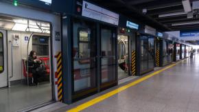 Puertas de andén debutan en la estación San Pablo de la Línea 1 del Metro