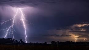 Emiten aviso por tormentas eléctricas para cinco regiones de la zona centro-sur