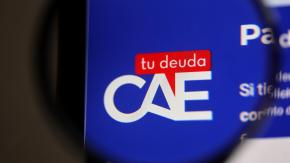 Unholster | Uno de cada seis estudiantes con CAE desertó: ¿qué pasó con los beneficiarios?