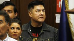 Tribunal Supremo de RN abre causa contra Percy Marín luego de que senadora Camila Flores lo acusara de filtrar fotos íntimas
