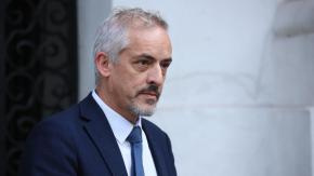 Thayer acusa "fata de decencia" del debate e "hipocresía" porque en 2023 la Cámara le solicitó flexibilizar criterios de visas a haitianos