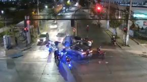 Chocaron cuando huían de motoristas municipales: cae peligrosa banda que robaba autos
