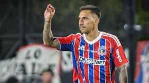 Javier Correa se disculpa tras sus críticas al arbitraje: Delantero de Colo-Colo arriesga grave sanción