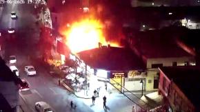 Vecinos escucharon explosión: incendio se registra en casa habitación de Providencia