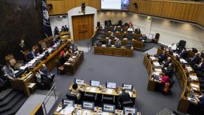 Gobierno retira urgencia a megarreforma ante falta de votos oficialistas y Senado posterga votación