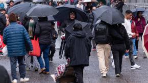 Vuelven las precipitaciones: A qué hora comienza a llover en Santiago HOY jueves 
