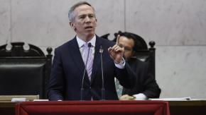 Alessandri acusa un "error grave" del Gobierno tras postergación de la megarreforma: "No habían contado los votos"