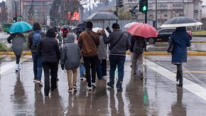 "Es una buena lluvia": Horarios y sectores de las precipitaciones de este SÁBADO en Santiago y la zona central del país