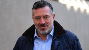 Sichel arremete contra alcaldes opositores por discusión sobre contribuciones y acusa que se está "usando de rehenes a la gente"